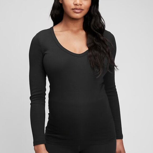 BUNDLE- 4x GAP Maternity Modern V-Neck Shirts (White, Black, 2 Gray) - Picture 1 of 6